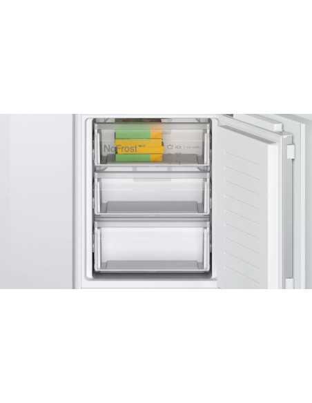 Bosch KIN 86NFF0 - widok z tyłu