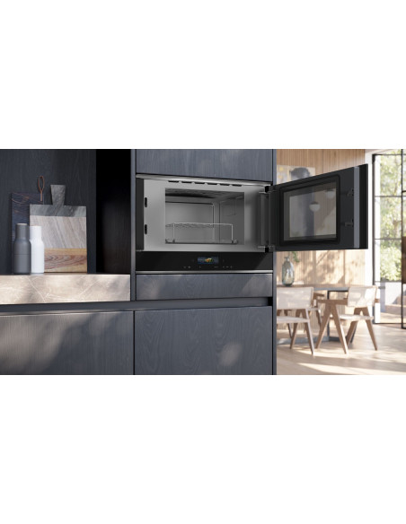 Kuchenka mikrofalowa Siemens BE 732R1B1 - widok z boku